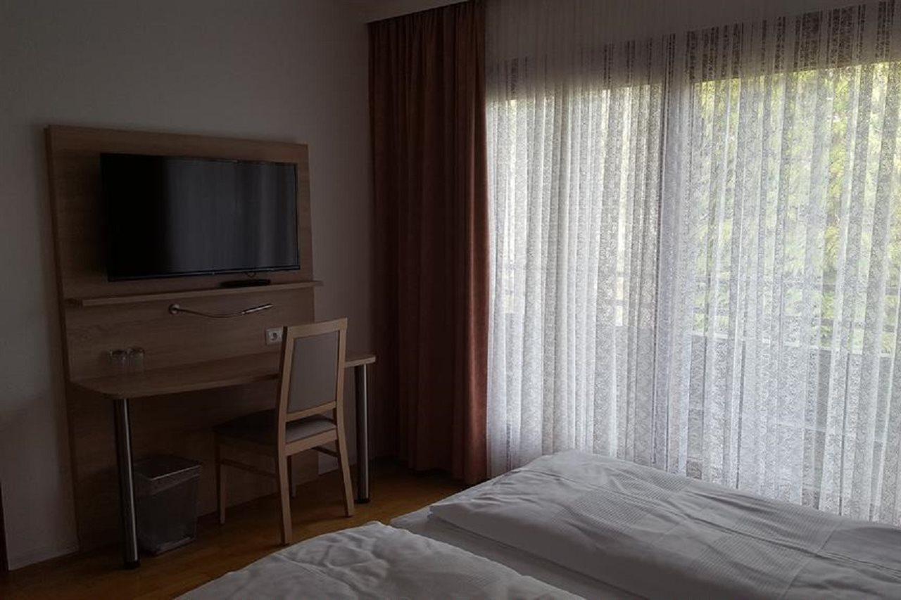 Itm Hotel Deutsches Haus Hambourg Extérieur photo